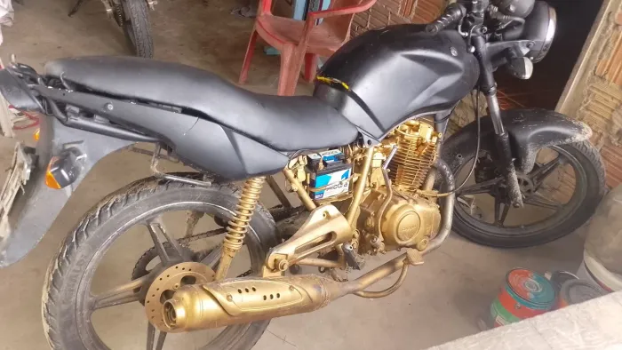 Vendo moto funcionando