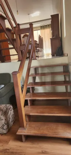 CASA EM CONDOMÍNIO FECHADO EM JANDIRA 308M² A/C PISICINA