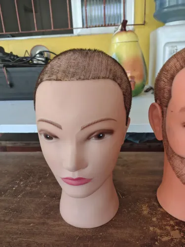 Cabeça para treino de cílios e outros