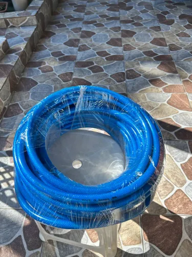 Vende-se mangueira 