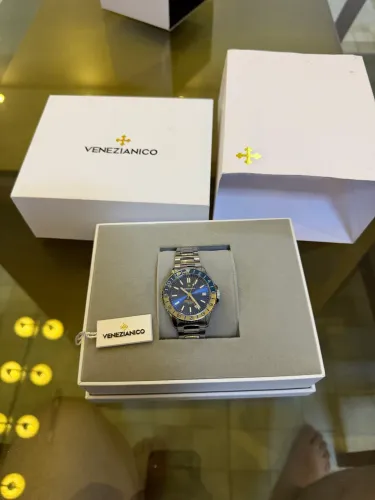 VENEZIANICO NEREIDE GMT 39mm
