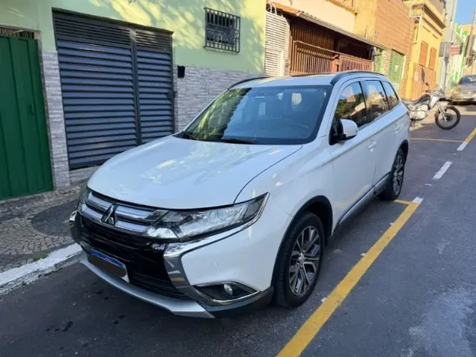 Mitsubishi Outlander 2.0 16V 160cv Aut. 2016