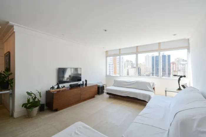 Apartamento para venda em Pinheiros com 3 quartos, sendo 1 suíte, 157m²