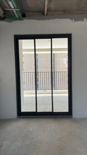 2 Caixilhos de correr Linha Renoir CDA 