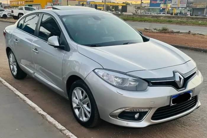 Renault Fluence Sedan Privilège 2.0 16V Flex AUT 2016