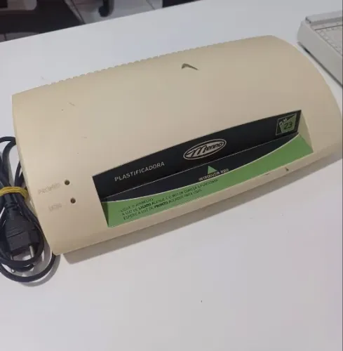 Plastificadora e Laminadora Menno PLM 23 A4