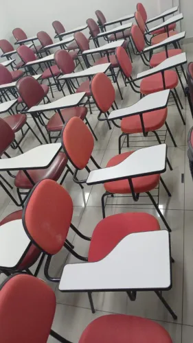 Cadeira universitária - lote com 5 = R$ 475,00