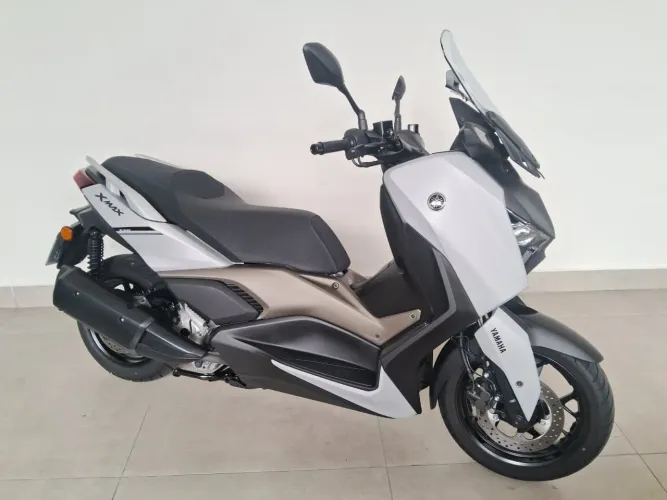 Yamaha XMAX 250 CONNECTED 