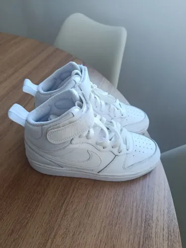 Tenis Nike Court Borough Mid 2 (PS) - USADO UMA UNICA VEZ - total White