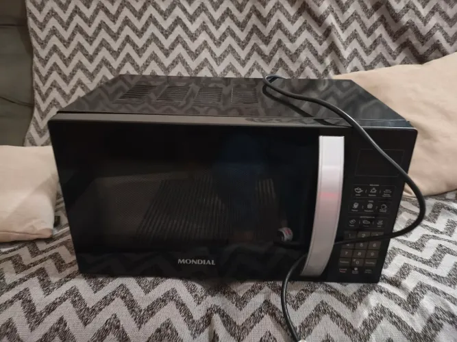 Microondas 21L 220v NOVO