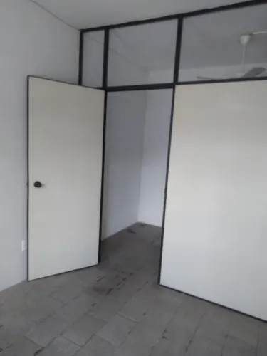 Alugo sala na JJ Seabra