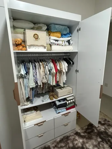 Guarda roupa infantil 