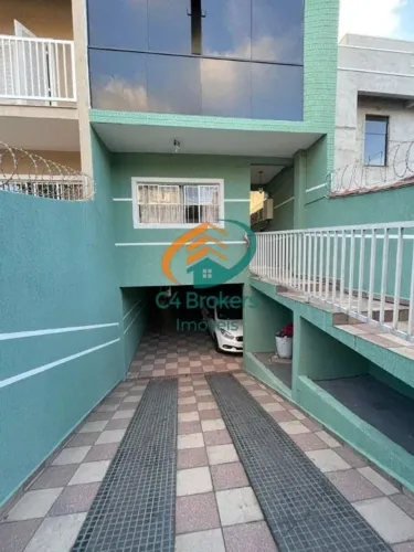 Sobrado em Jardim Bom Clima - Guarulhos