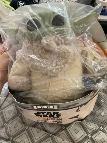 BONECO THE MANDALORIAN GROGU PARALELO