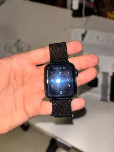 VENDE-SE APPLE WATCH SE 40mm