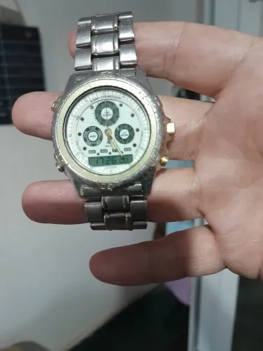 Vendo citizen combo fundo branco todo ok 