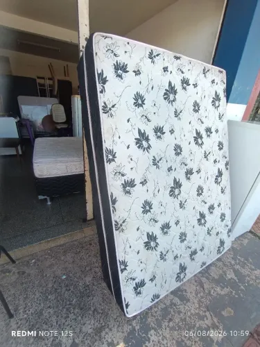 Cama box de casal de espuma 