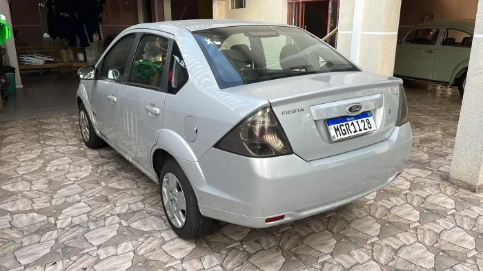 Ford Fiesta Sed. 1.6 8V Flex 4P 2011