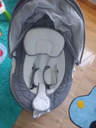 Cadeira de balanço e descanso para bebês 