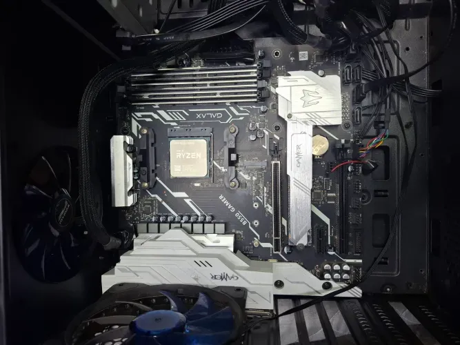 Kit placa mãe Galax B550 Gamer/Processador Ryzen 5 5600g