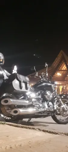 Custon raiz , moto de verdade , conforto e potência