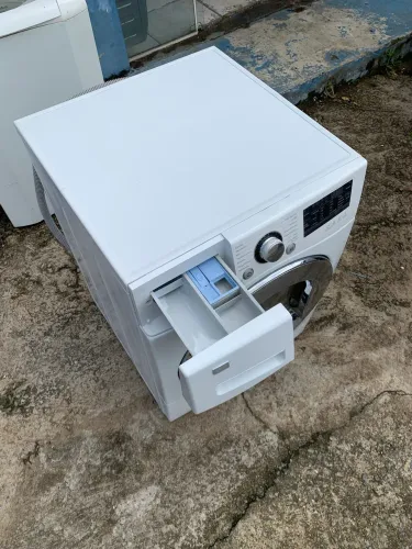 Lava e seca LG 10 kg