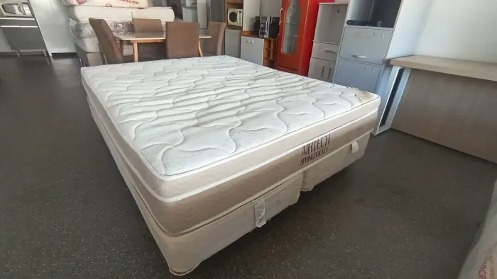 Cama box Queen size Colchão Ortobom 