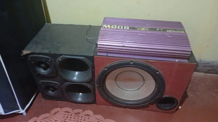 Vendo caixa de som montada pra carro