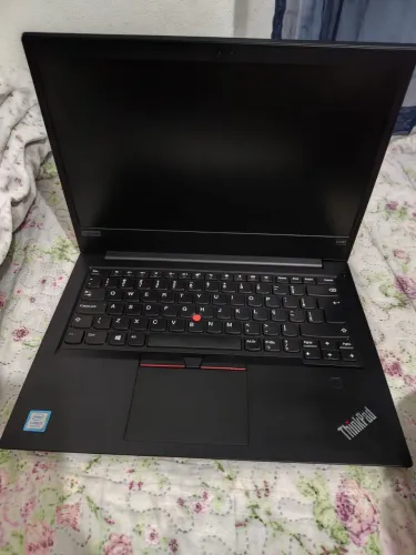 Notebook ThinkPad E490 i5 - 16GB RAM + SSD 512GB - Excelente estado