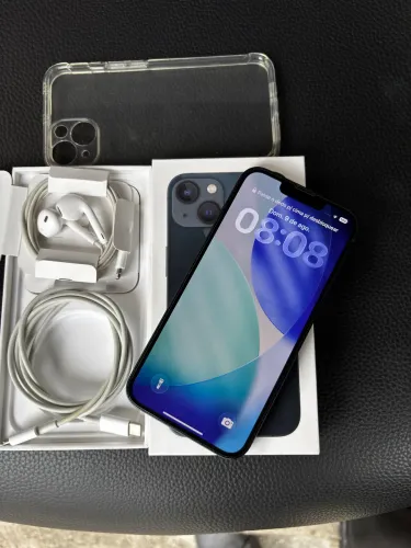 iPhone 13