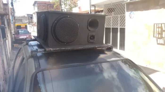 Caixa de Som Automotivo