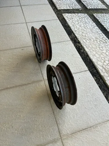 Roda fusca 5 furos