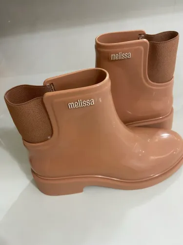 Bota Melissa