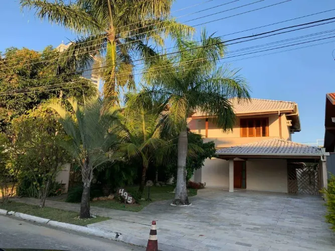 Casa em Condomínio para Aluguel em Taubaté (Condomínio do Taubaté Village) | 3 Quartos, 1 