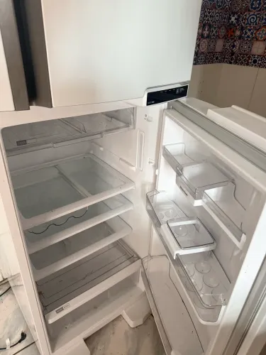 Geladeira frost free  Duplex 375 litros comprada há 6 meses e não usada  