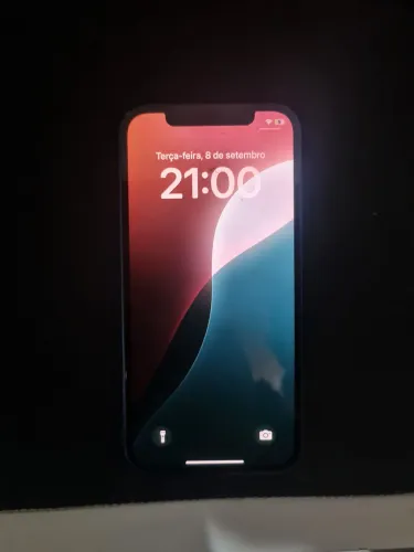 iPhone 12 trincado