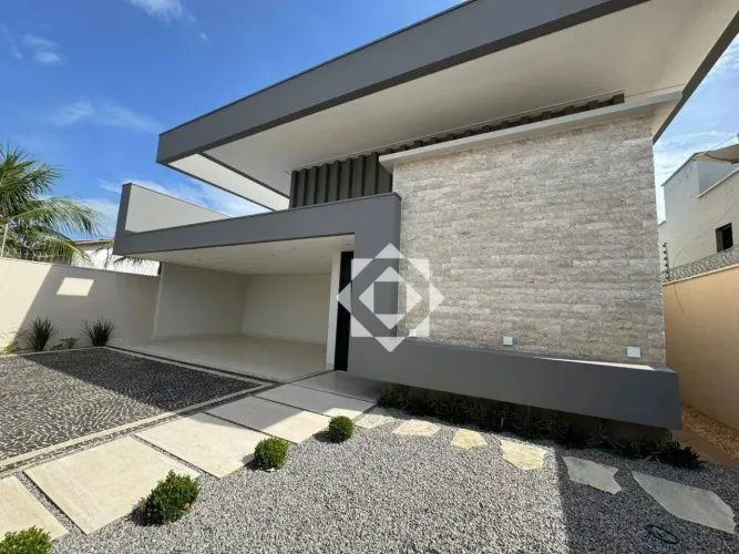 Casa de alto padrão com 4 suítes e mini campo de futebol em Palmas