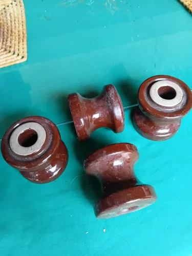 Isoladores elétricos