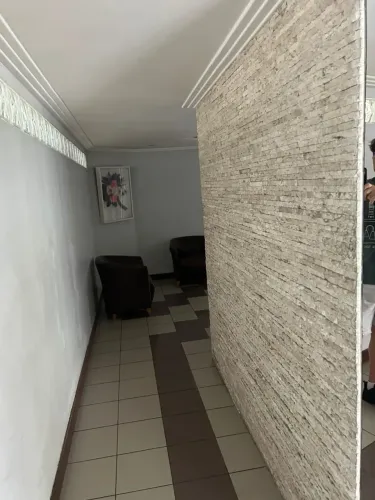 Apartamento para aluguel possui 78 metros quadrados com 2 quartos em Centro - Salvador - B
