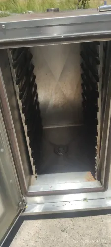 Forno elétrico combinado 10gns semi-novo"