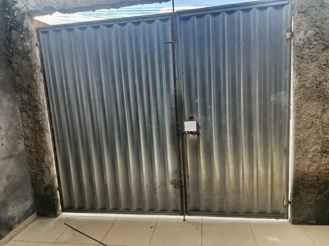 Portão em ótimo estado
