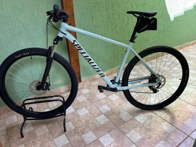 Bicicleta Rockhopper 29