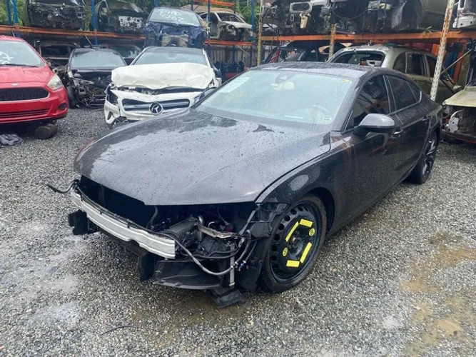 Sucata Audi A7 2012 motor 3.0 v6