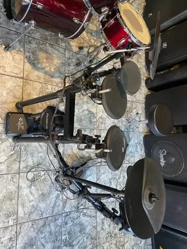 Bateria Eletrônica Roland TD-11 V-Compact