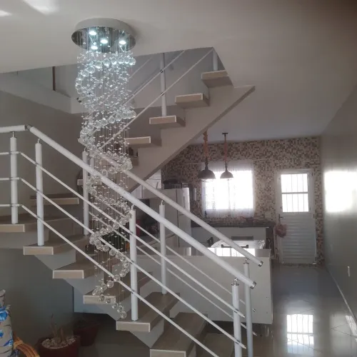 Lustre espiral de cristal 2,80 metrôs original acabamento em alumínio 