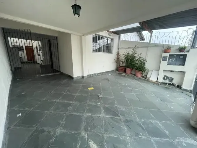 Casa a venda em Taguatinga Norte 