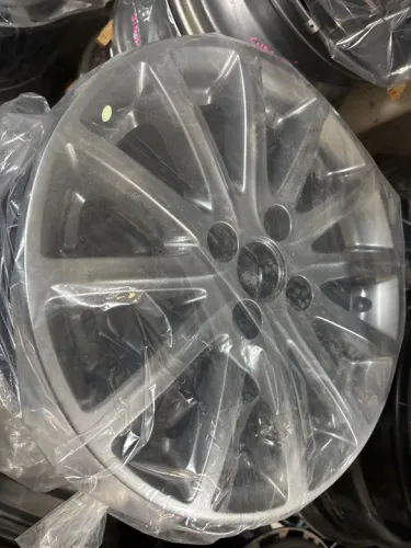 Roda GM Cobalt/Spin aro 15 original semi nova valor do jogo mínimo 