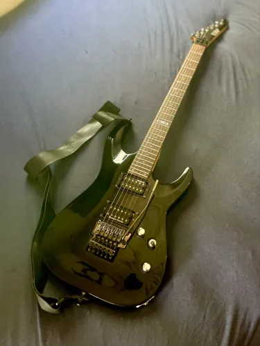 Guitarra LTD MH-50(head modificado logo ESP)