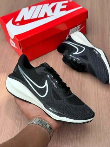 Tênis Nike Air Zoom Pegasus preto 