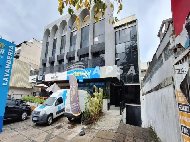 LINDA SALA COMERCIAL, MOBILIADA, NA OLEGÁRIO MARCIEL, BARRA DA TIJUCA. COM 35M² O ESPAÇO O